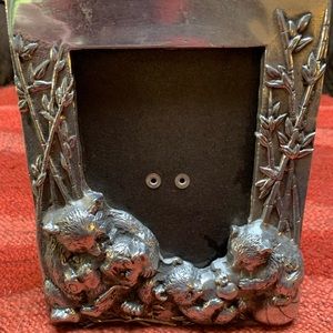 BEAUTIFUL DIMENSIONAL BEAR FRAME